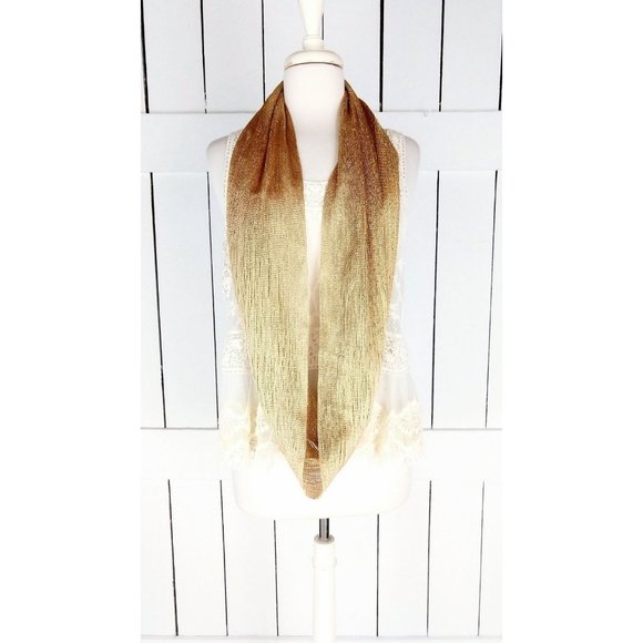 Metallic gold mesh open weave infinity scarf - Picture 3 of 5